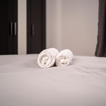 Central Apartment In Belfast City Centre - Sleeps 5 People Extérieur photo